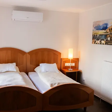 Apartament Aurora Beta Apartman's