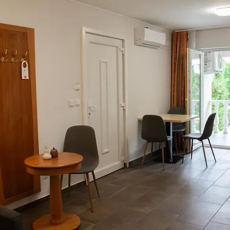 Aurora Beta Apartman's