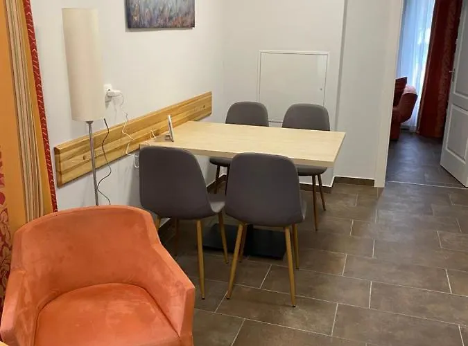 Aurora Beta Apartman's Apartment